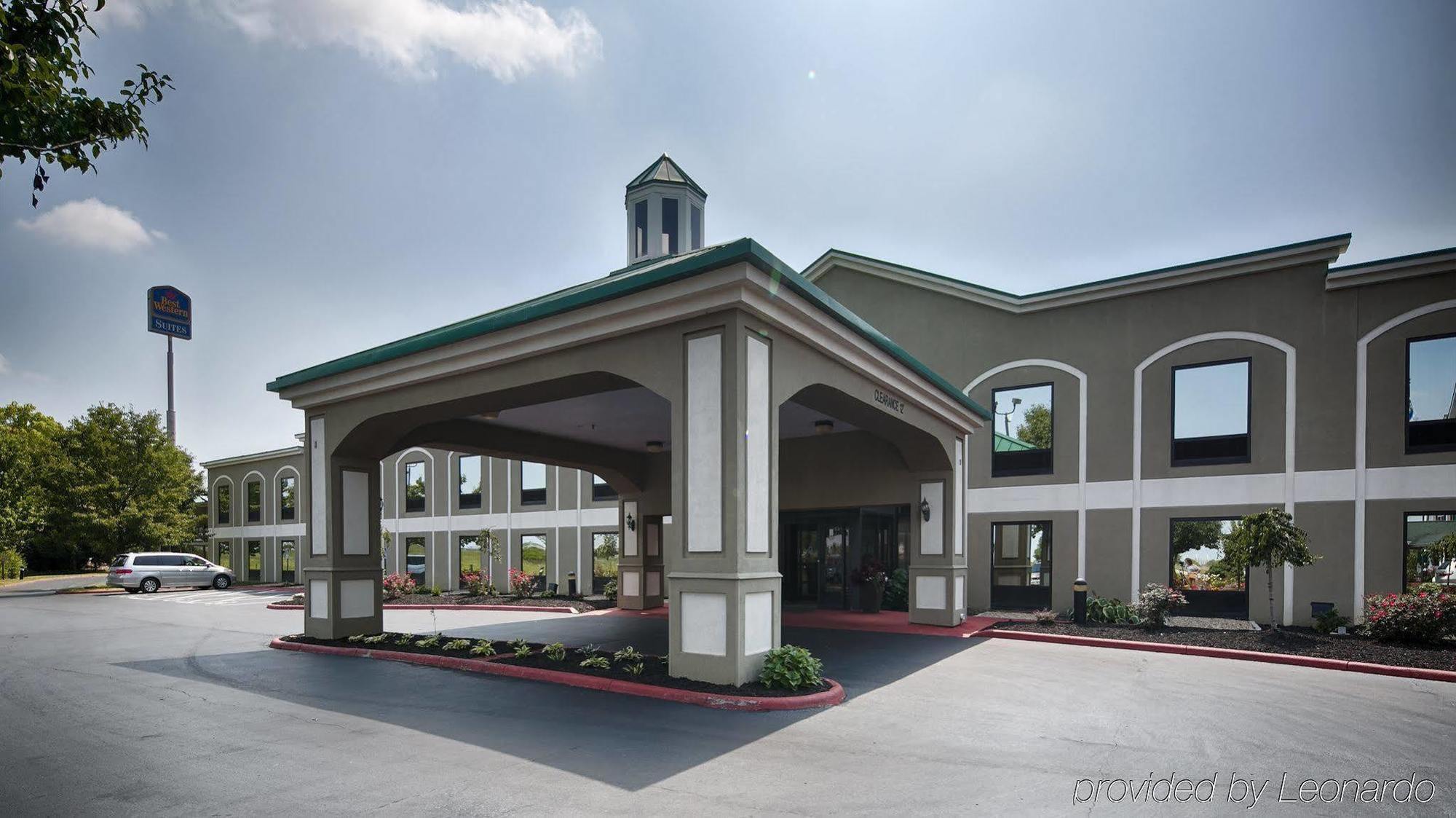 Best Western Suites Columbus Exterior photo